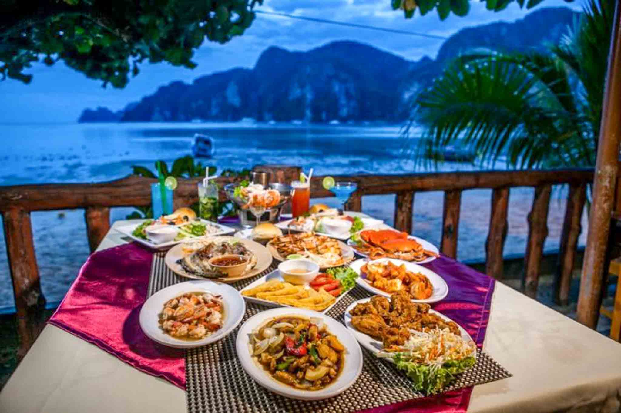 Restaurante de frente para o mar em Phi Phi: Chao Kho restaurant