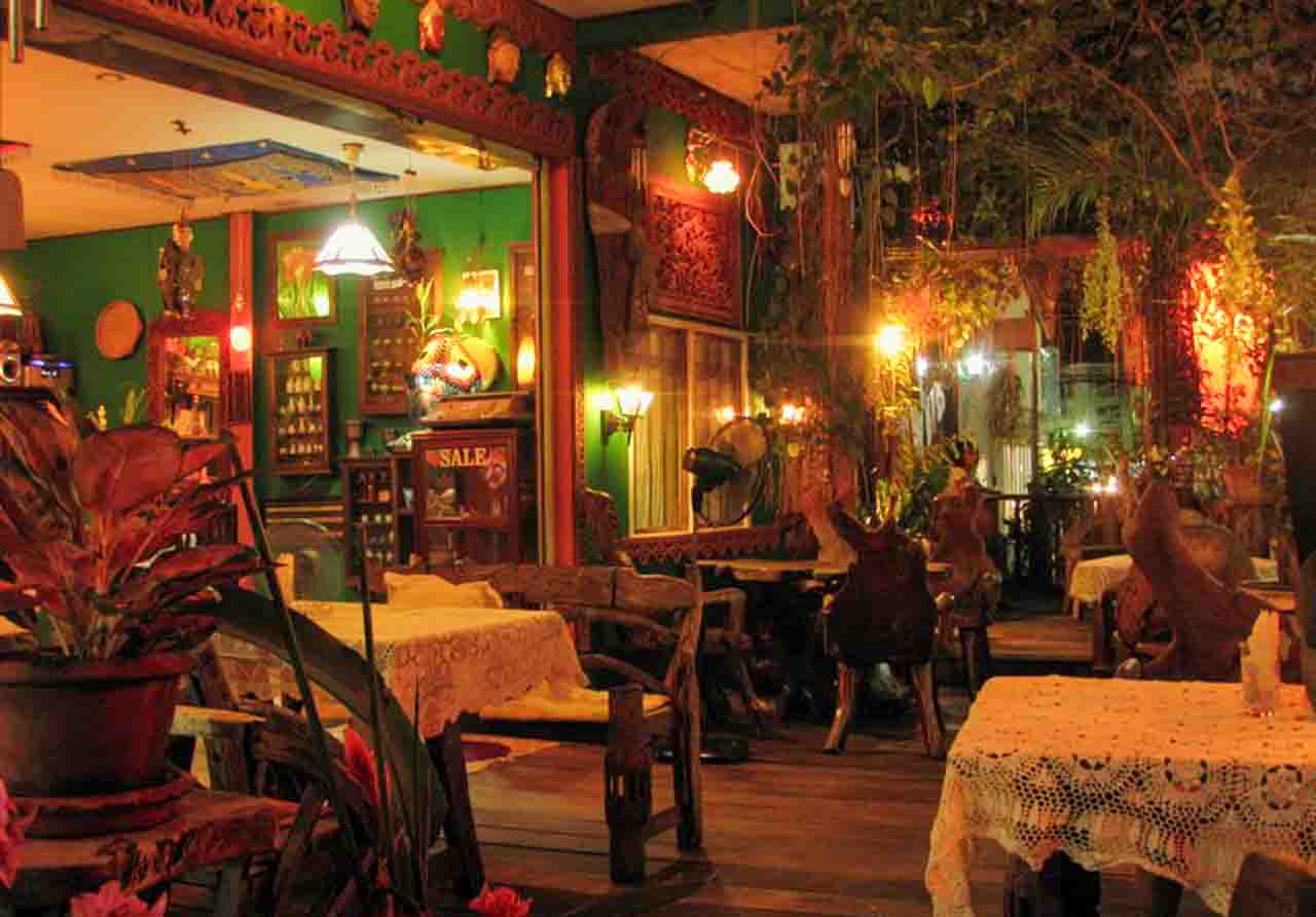 Um dos principais restaurantes instagramáveis em Krabi é o Gecko Cabane na Tailândia.