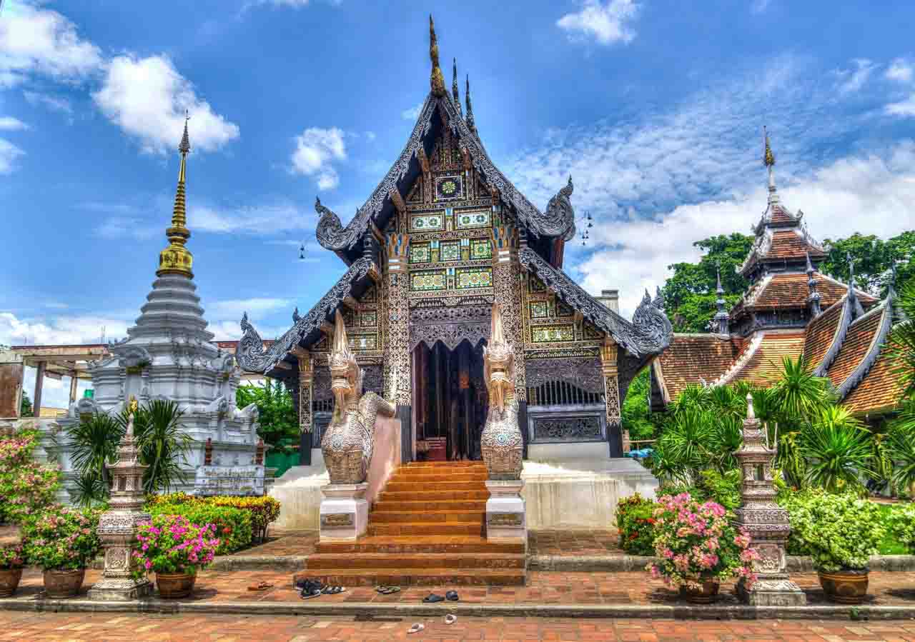 O melhores meses para visitar Chiang Mai por conta do clima são entre novembro a fevereiro