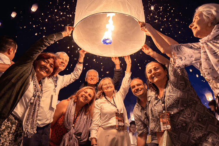 Grupo Tail&acirc;ndia para Terceira Idade