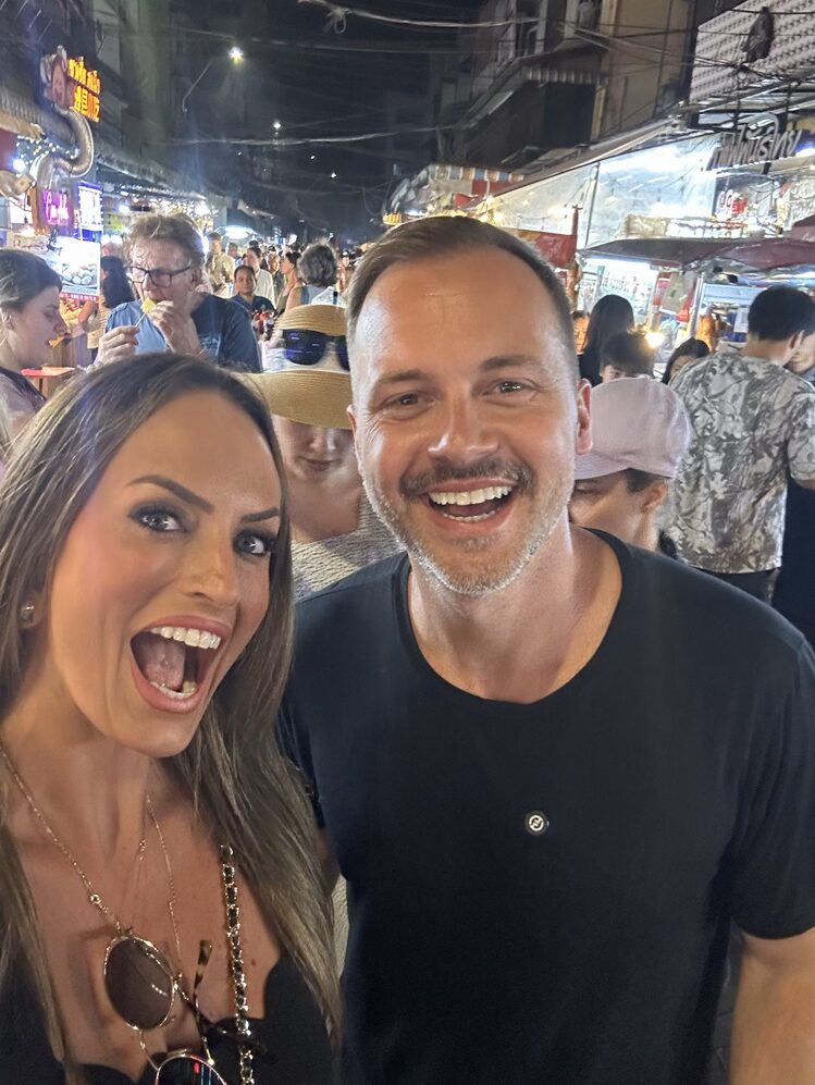 Diego e Caca no passeio de Tuk Tuk